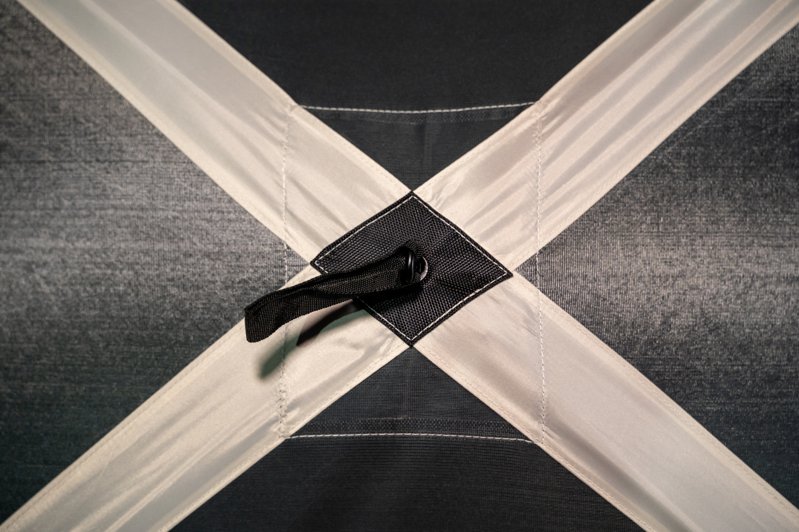 боковое крепление