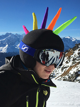 S082 Crest нашлемник